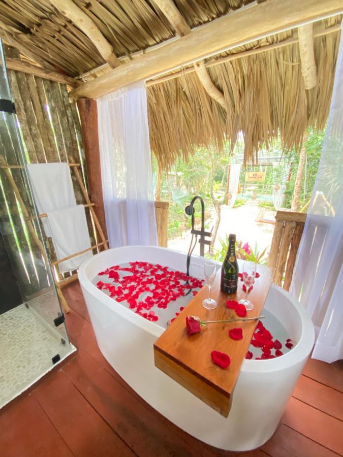 Nuscaa Boutique Tree House & Spa 호텔 푸에르토 모렐로스 외부 사진